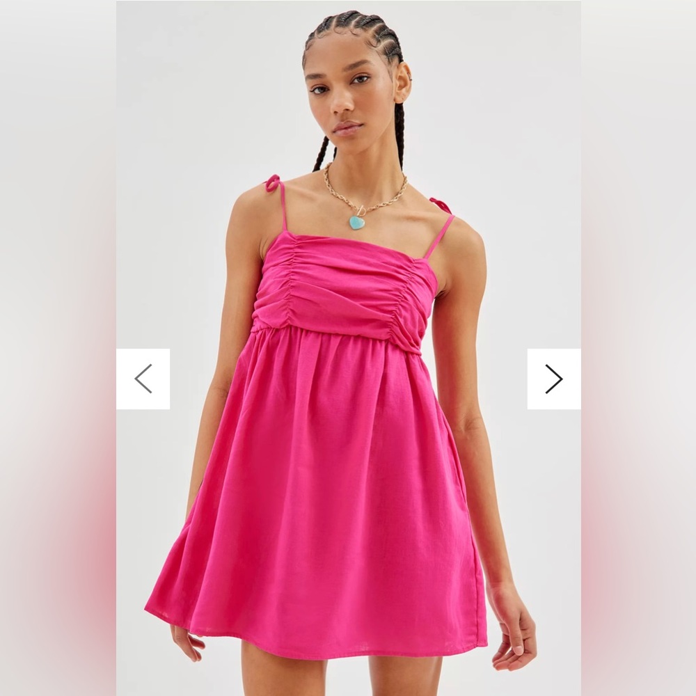 LIMITED EDITION URBAN OUTFITTERS PINK MINI DRESS